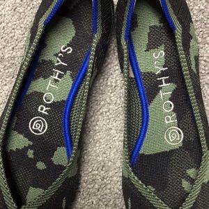 Rothy's Olive Camo Point Size 6.5